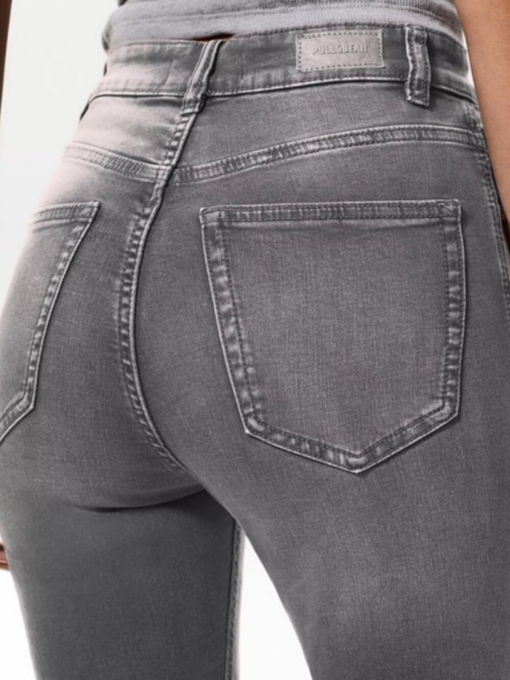 PULL&BEAR BLACKWASH HIGH-RISE SKINNY FIT JEANS 0/25x27 ⭐️